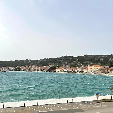 3 Istocna Gomilica