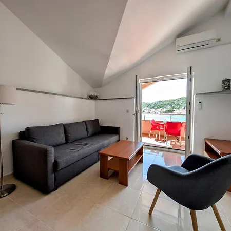 Apartment 3 Istocna Gomilica *