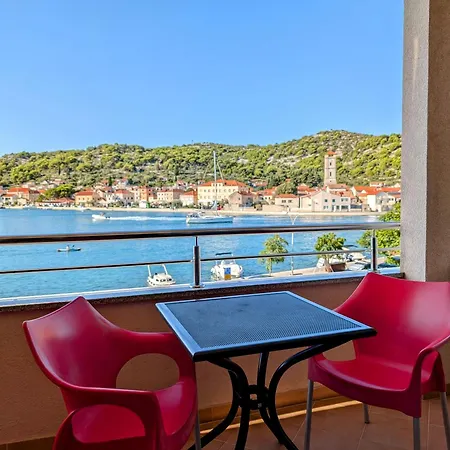 3 Istocna Gomilica Apartment