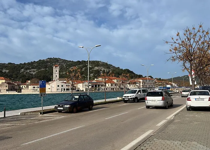 Appartement 3 Istocna Gomilica Tisno